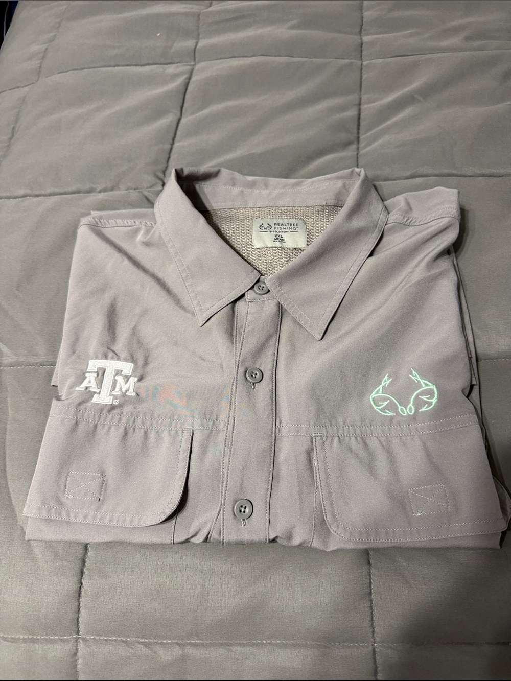 Real Tree fishing shirt w A&M logo. Size XXL